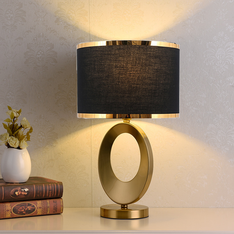 Room Lighting Bedroom Decor - İskandinav tarzı hafif lüks küçük masa